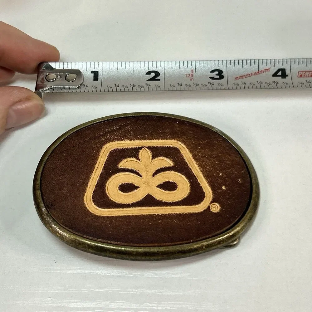 VINTAGE PIONEER SEED COMPANY BELT BUCKLE METAL & LEATHER